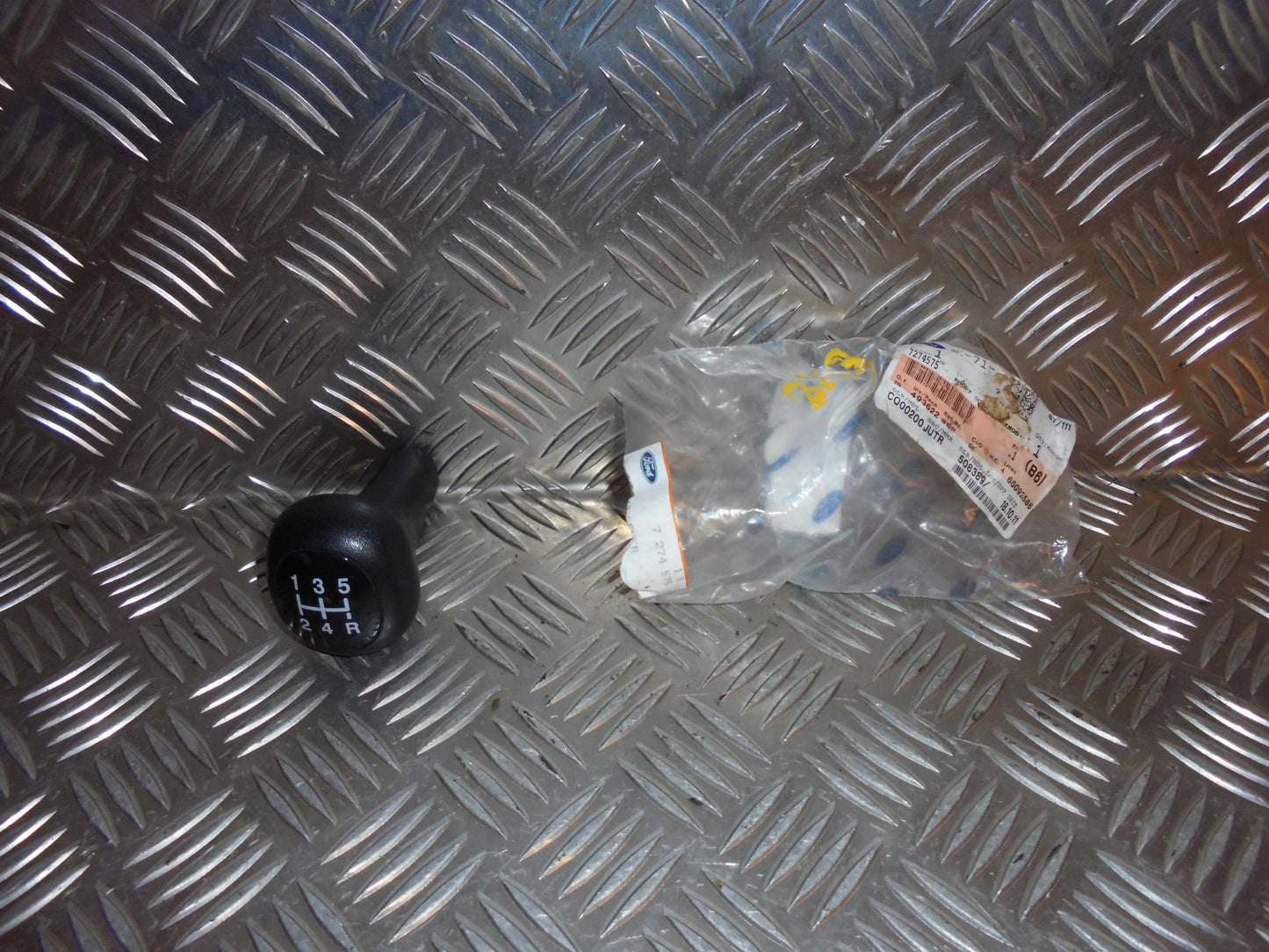 Ford Escort MK.5 Facel. Gearknop Med OEM Nr. Ophugger Fra Ford Ophugger