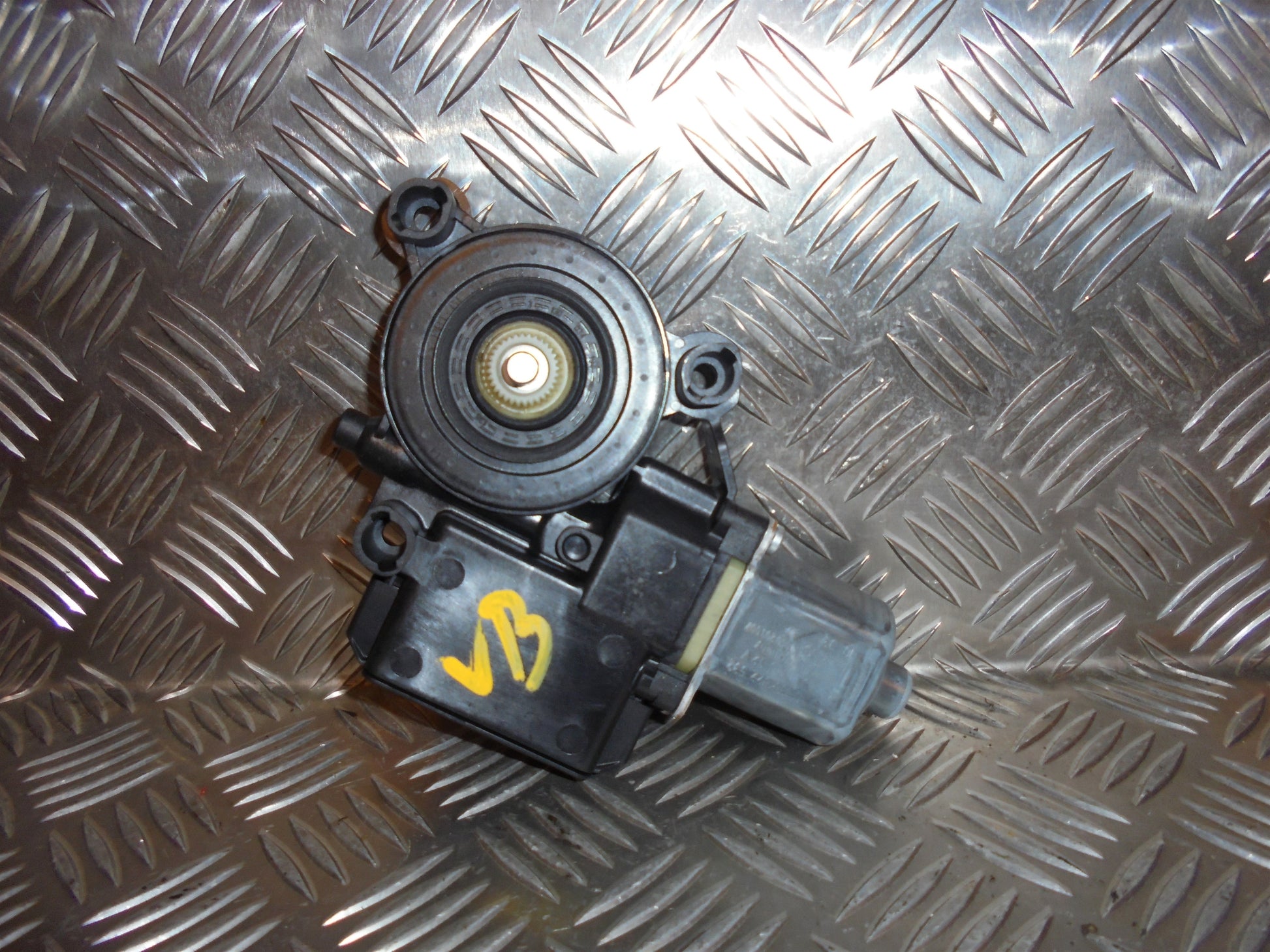 VW Polo 6R Rudemotor - Rudehejs Med OEM Nr. 6R0959811F Fra VW Ophugger