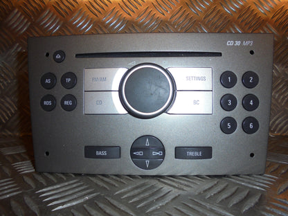 Opel Vectra C Radio M/Cd Med OEM Nr. 13113146 Fra Opel Ophugger