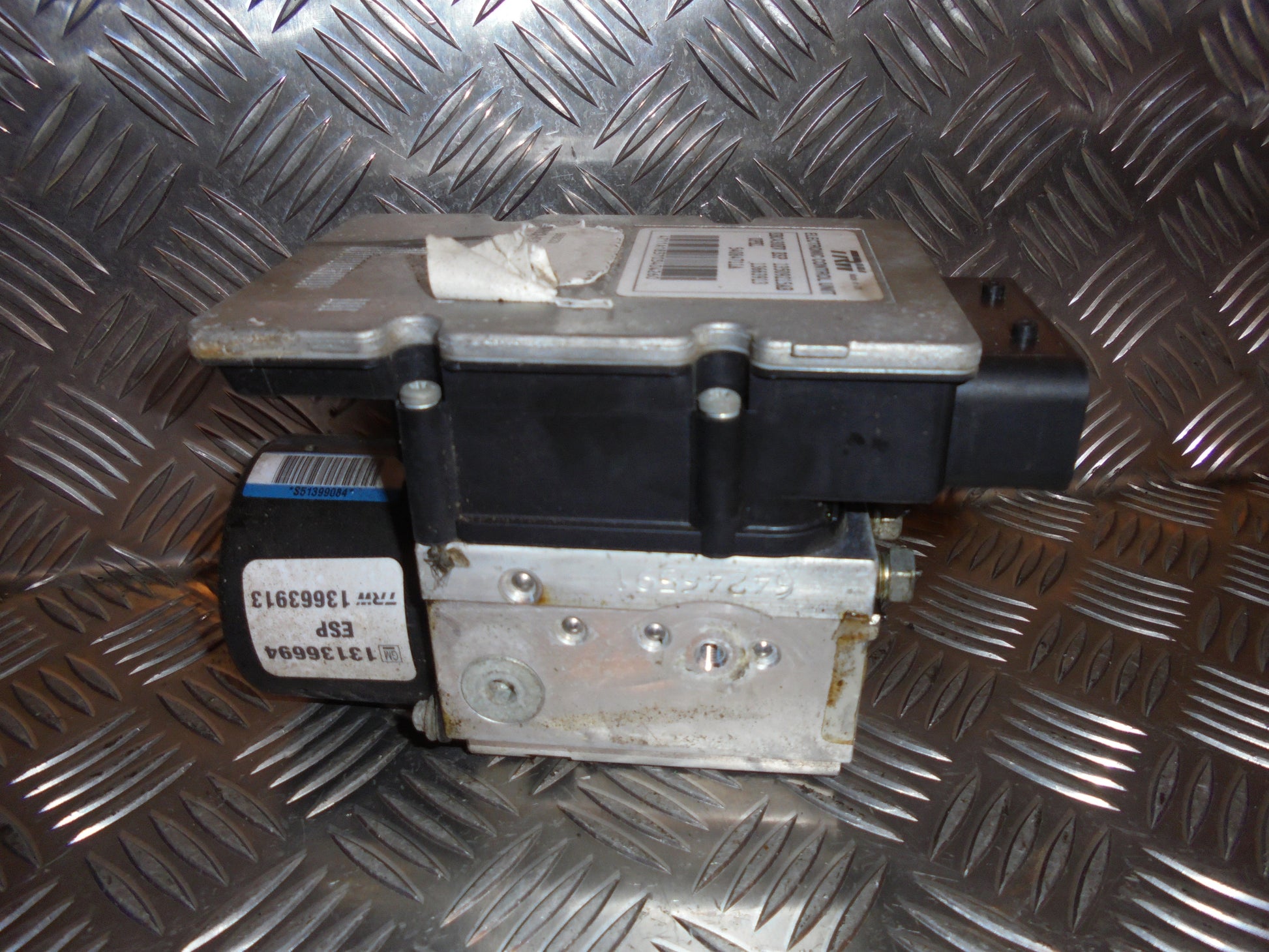 Opel Vectra C Abs Pumpe Med OEM Nr. 13509215 Fra Opel Ophugger