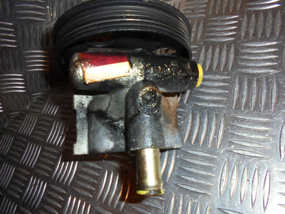 Renault Megane Servopumpe Med OEM Nr. Ophugger Fra Renault Ophugger