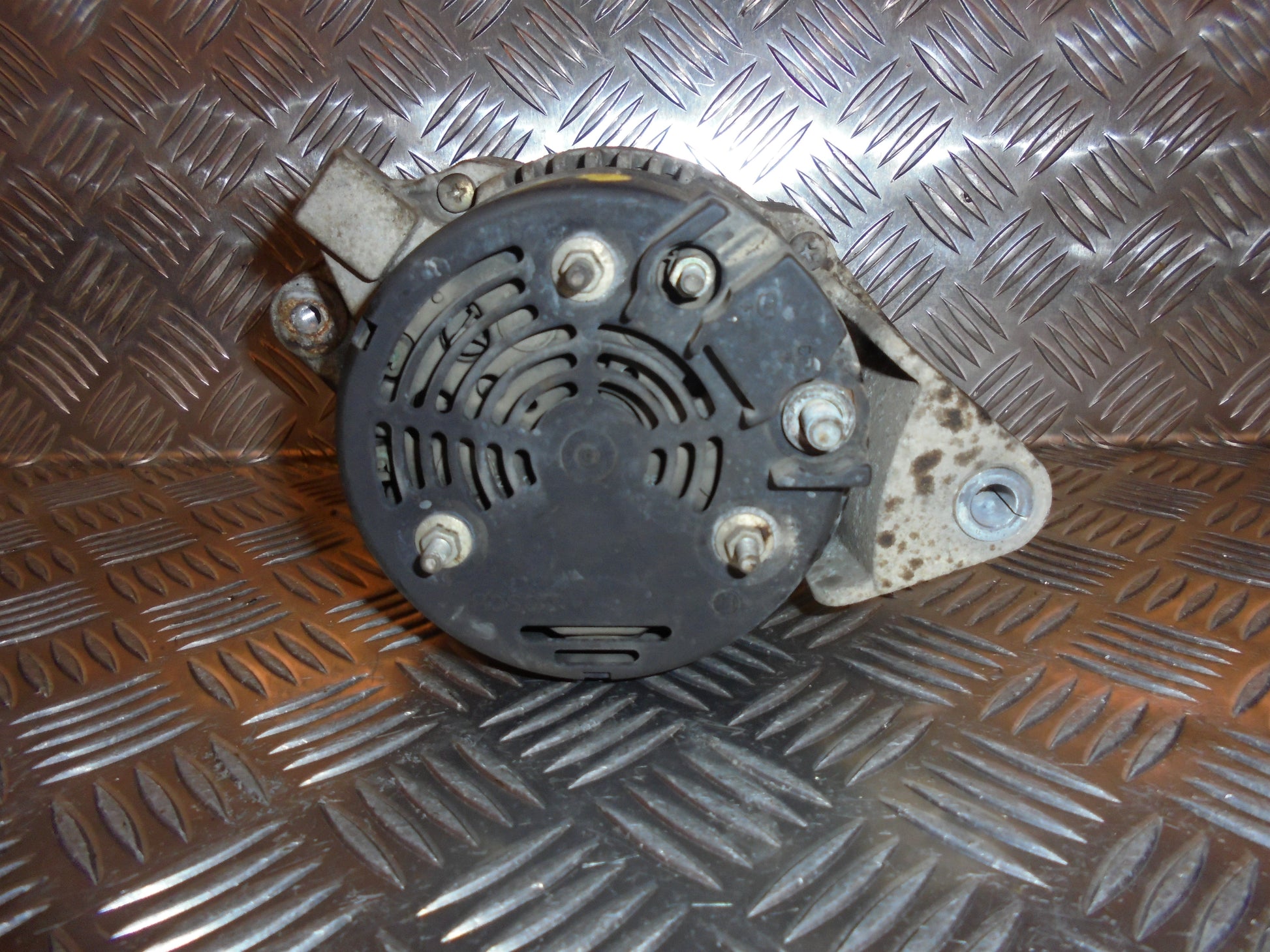 Opel Vectra A Generator Med OEM Nr. 0123120001 Fra Opel Ophugger