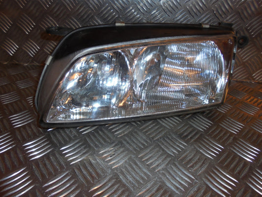 Mazda 626 GF/GW Forlygte Med OEM Nr. 082161136L Fra Mazda Ophugger