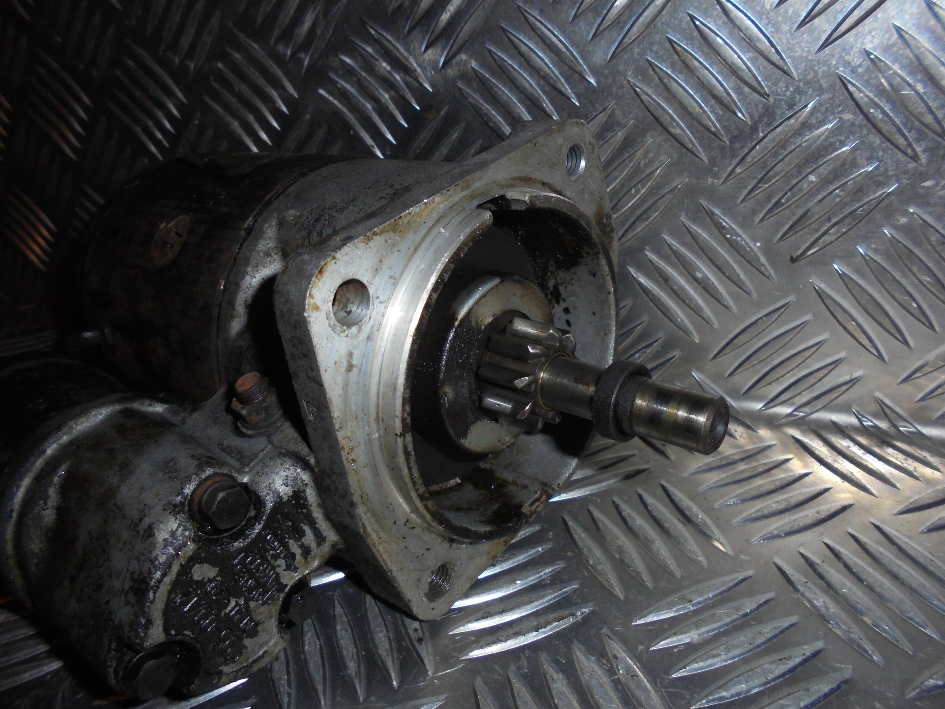 VW Polo Starter Med OEM Nr. 036911023K Fra VW Ophugger