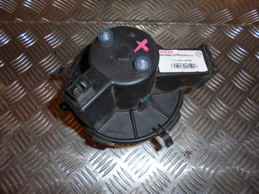 Fiat 500 Varmeblæser Med OEM Nr. 5H0130000 Fra Fiat Ophugger