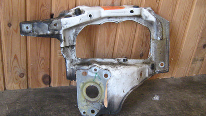 Opel Combo C Forlygteholder Med OEM Nr. Ophugger Fra Opel Ophugger