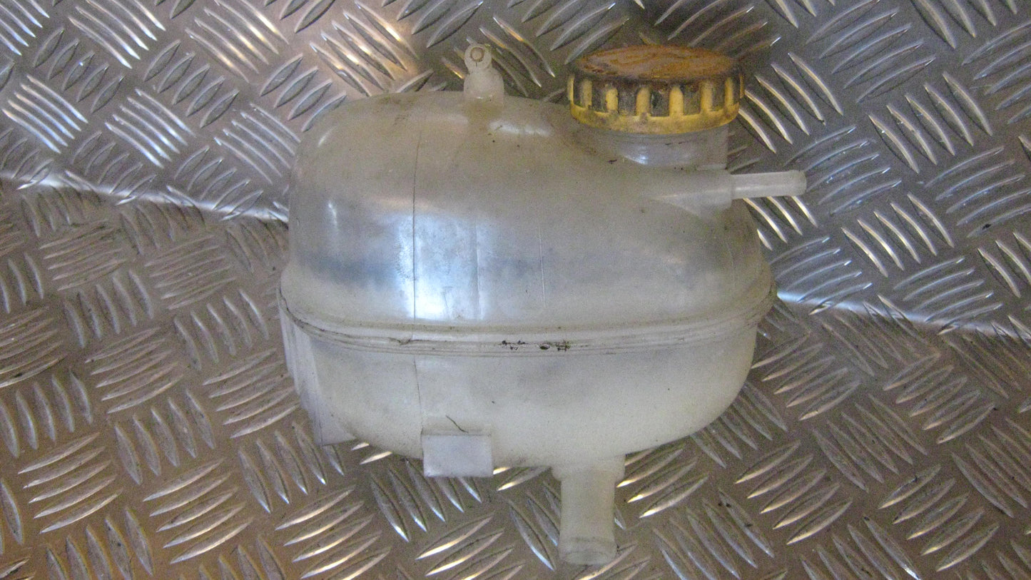 Opel Combo C Ekspansionsbehold Med OEM Nr. Ophugger Fra Opel Ophugger