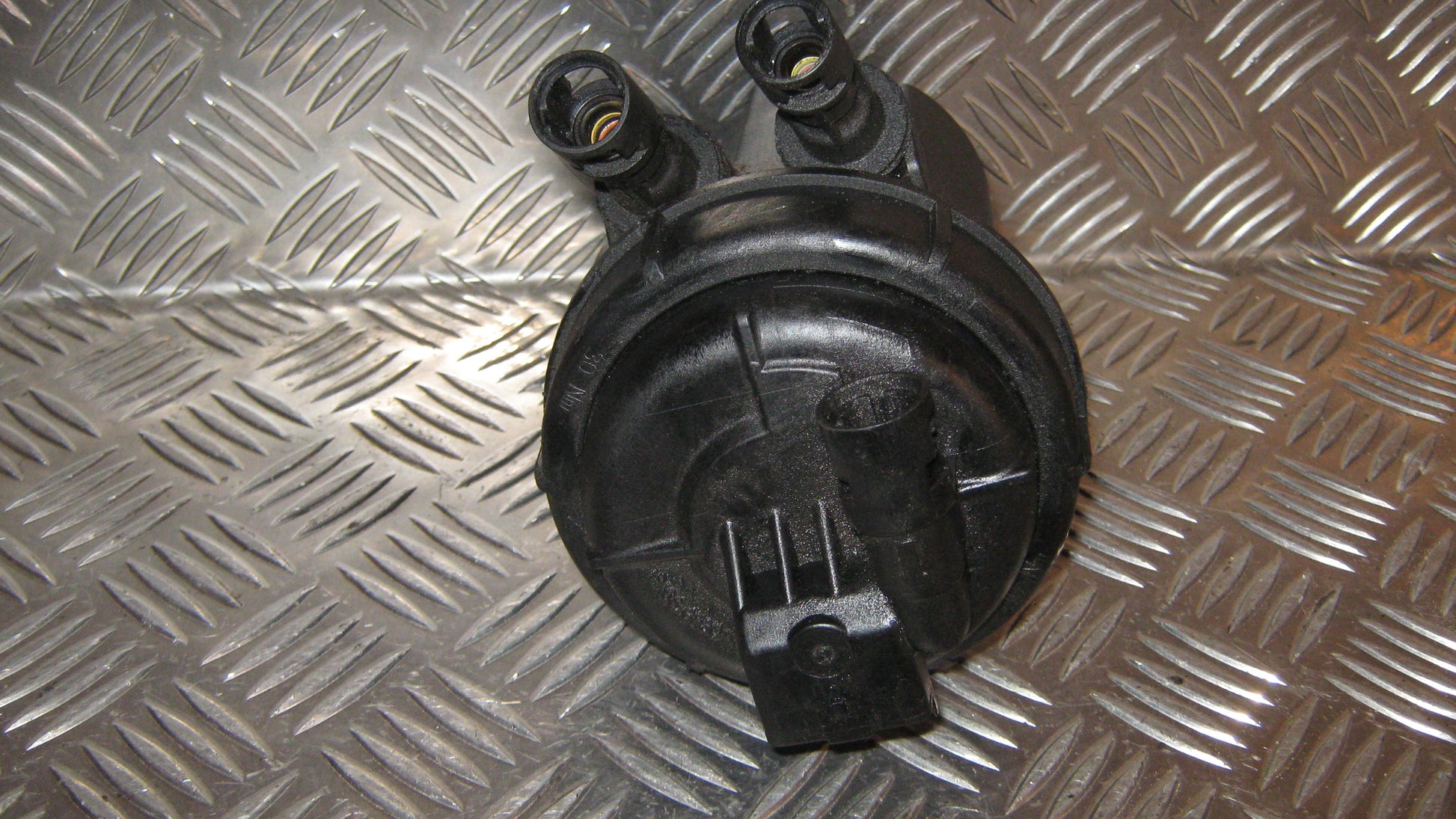 Opel Combo C Brændstoffilter Konsol Med OEM Nr. GM13161902 Fra Opel Ophugger