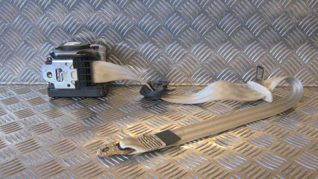 Skoda Superb Sikkerhedsseler For Med OEM Nr. 561080101 Fra Skoda Ophugger