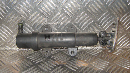 Skoda Superb Sprinklerdyse Med OEM Nr. 3U0955979 Fra Skoda Ophugger