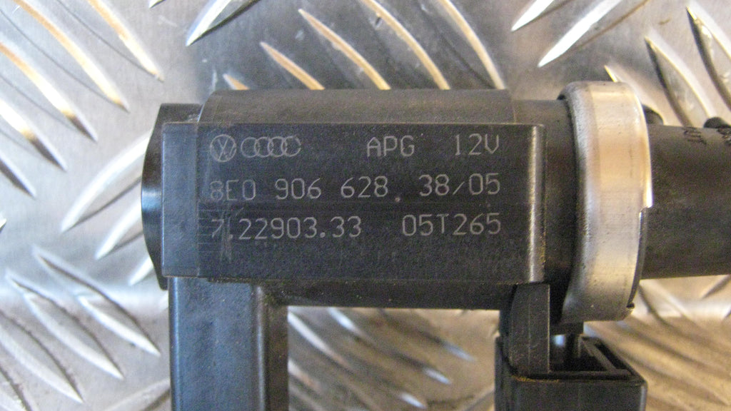Skoda Superb Turbo Ladetrykreg Med OEM Nr. 8E0906628 Fra Skoda Ophugger