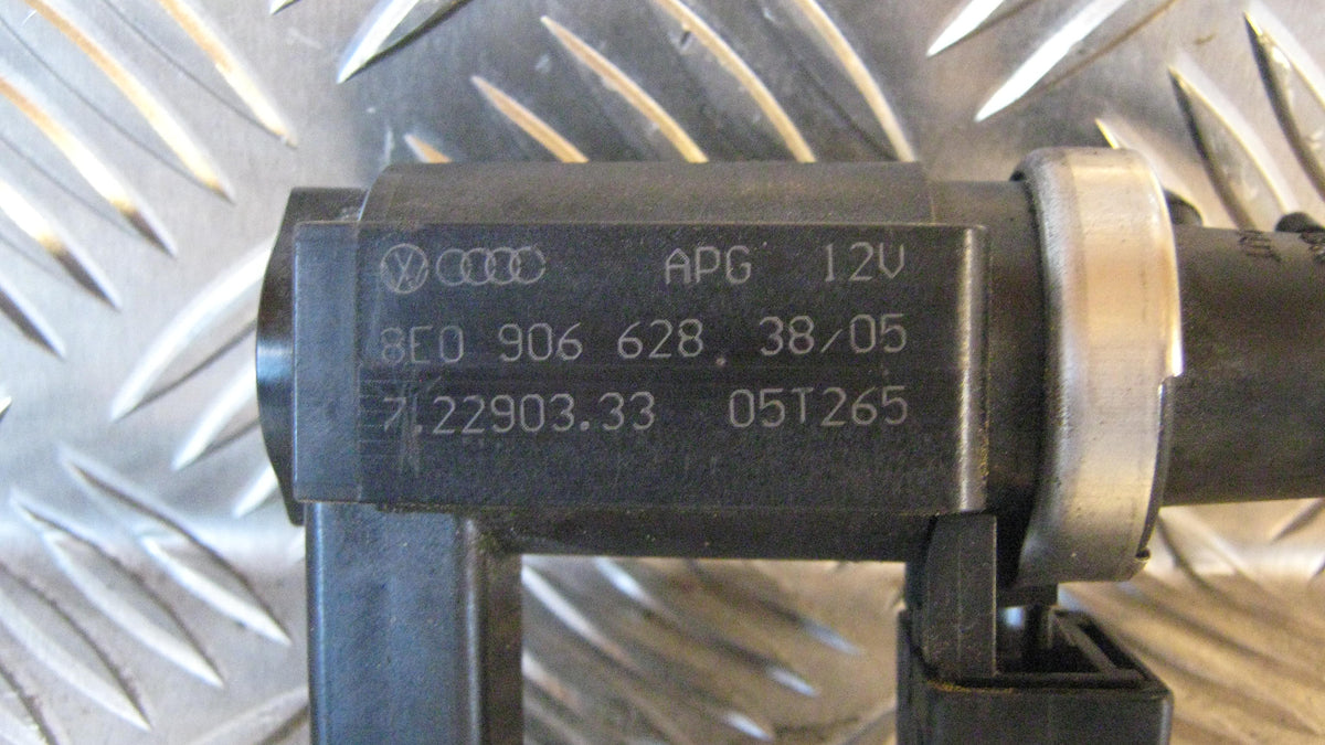 Skoda Superb Turbo Ladetrykreg Med OEM Nr. 8E0906628 Fra Skoda Ophugger