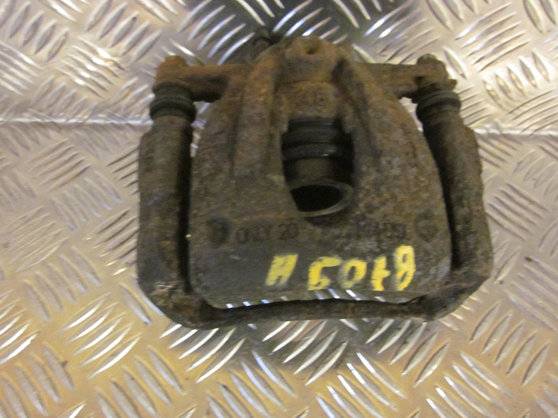 Opel Corsa C Bremsekaliber HF Med OEM Nr. Ophugger Fra Opel Ophugger