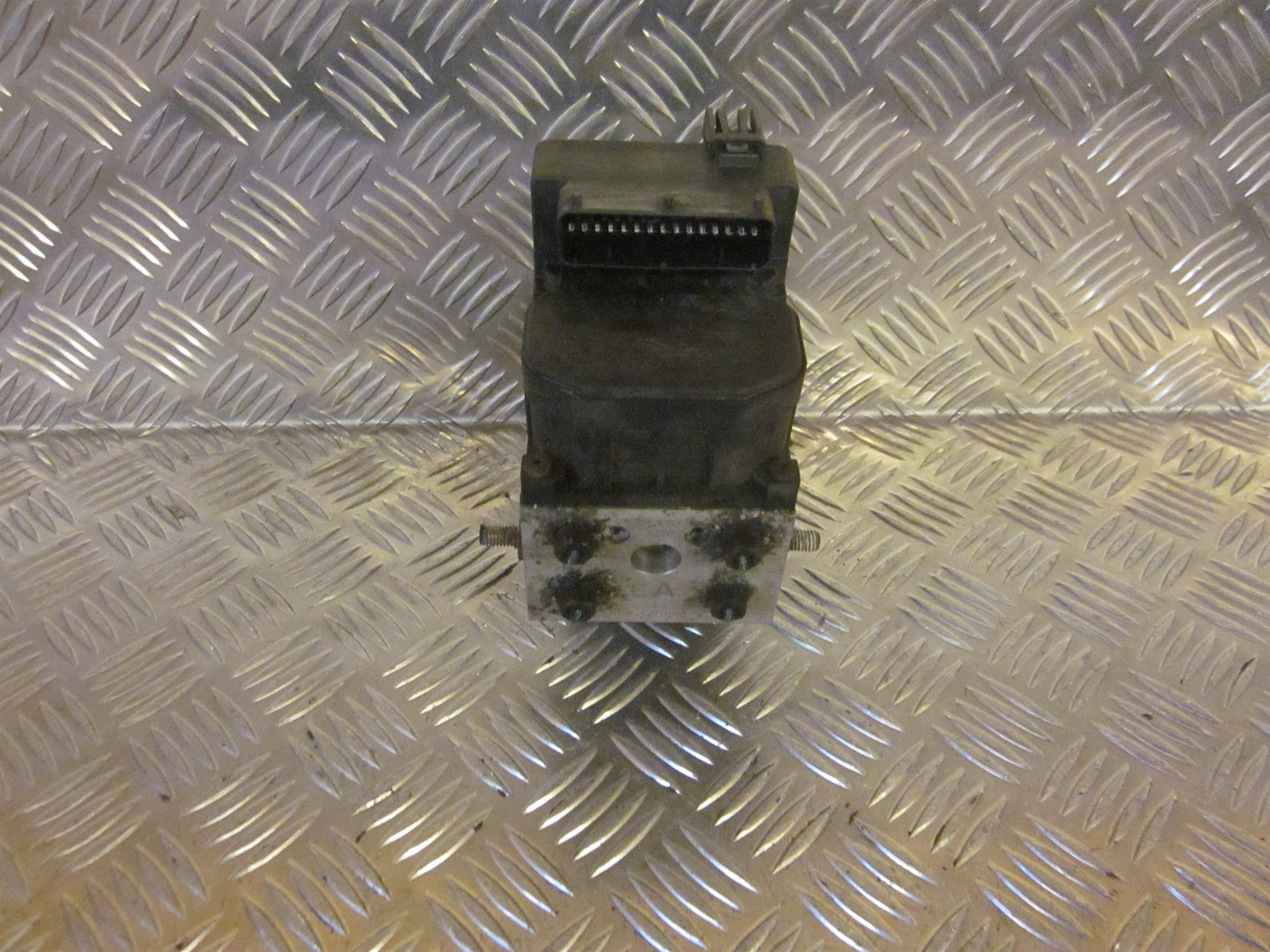 Opel Corsa C Abs Pumpe Med OEM Nr. 0265216478 Fra Opel Ophugger