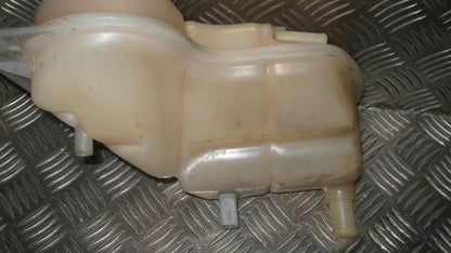 Skoda Superb Ekspansionsbehold Med OEM Nr. 4B0121403 Fra Skoda Ophugger