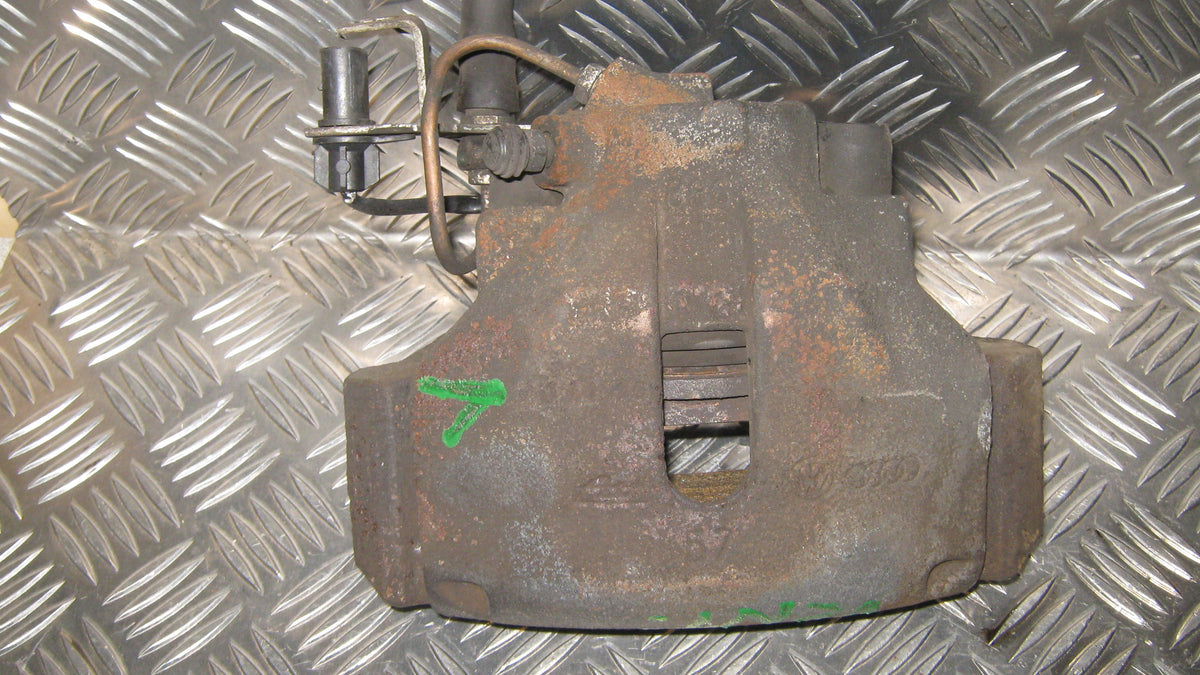 Skoda Superb Bremsekaliber Vf Med OEM Nr. 4B0615123 Fra Skoda Ophugger