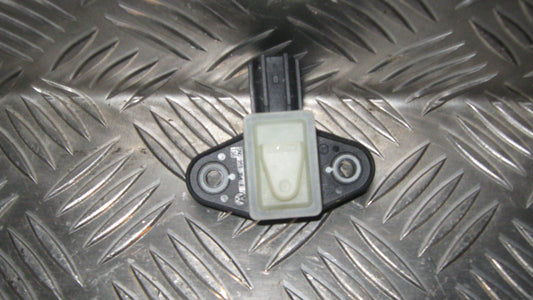 Seat Leon 1P Airbag Føler Med OEM Nr. 5N0959354A Fra Seat Ophugger