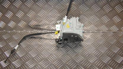 Audi A4 8K Dørlås Med OEM Nr. 8K0839016C Fra Audi Ophugger