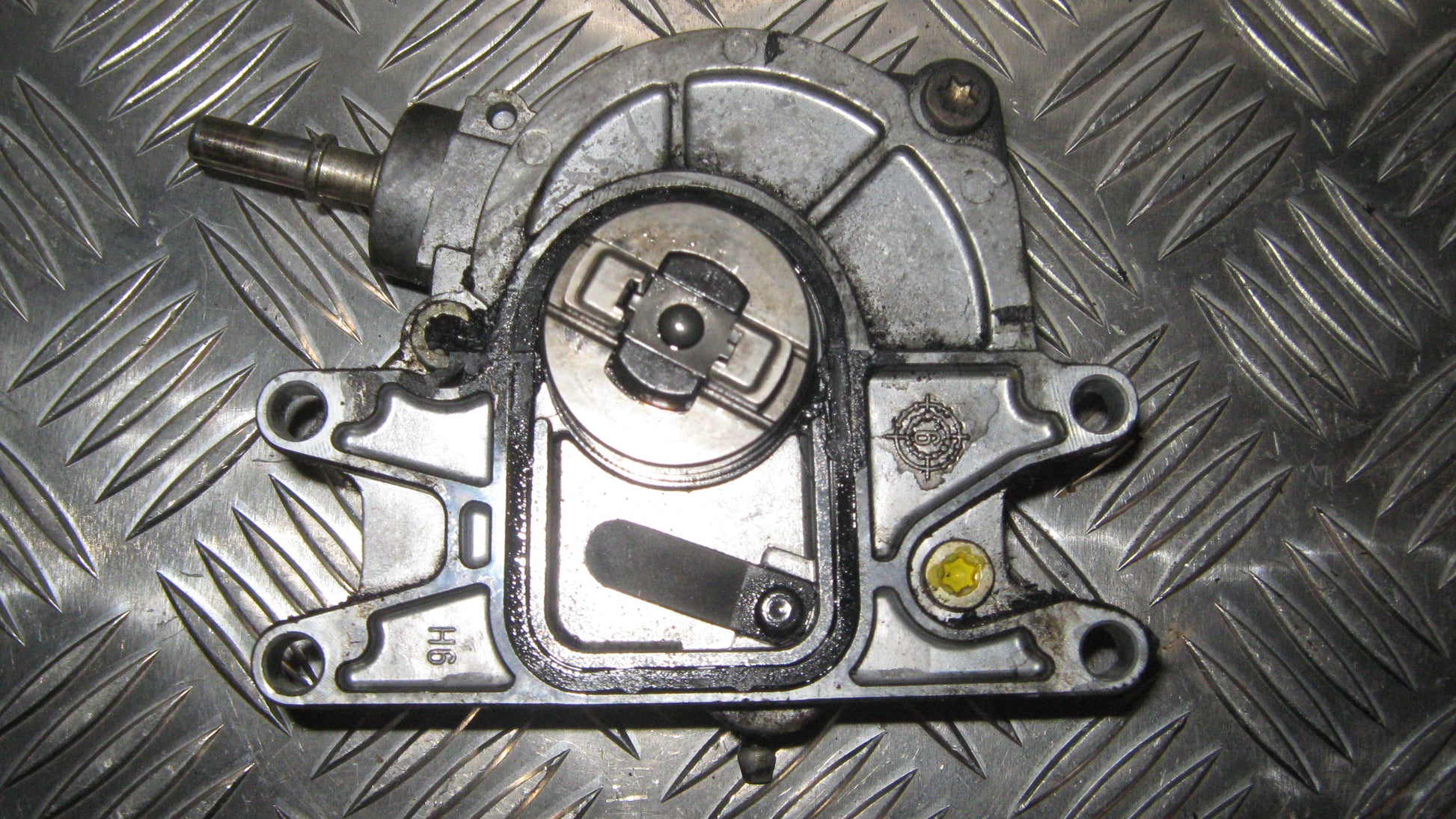 Opel Astra G Vacuumpumpe Med OEM Nr. Ophugger Fra Opel Ophugger