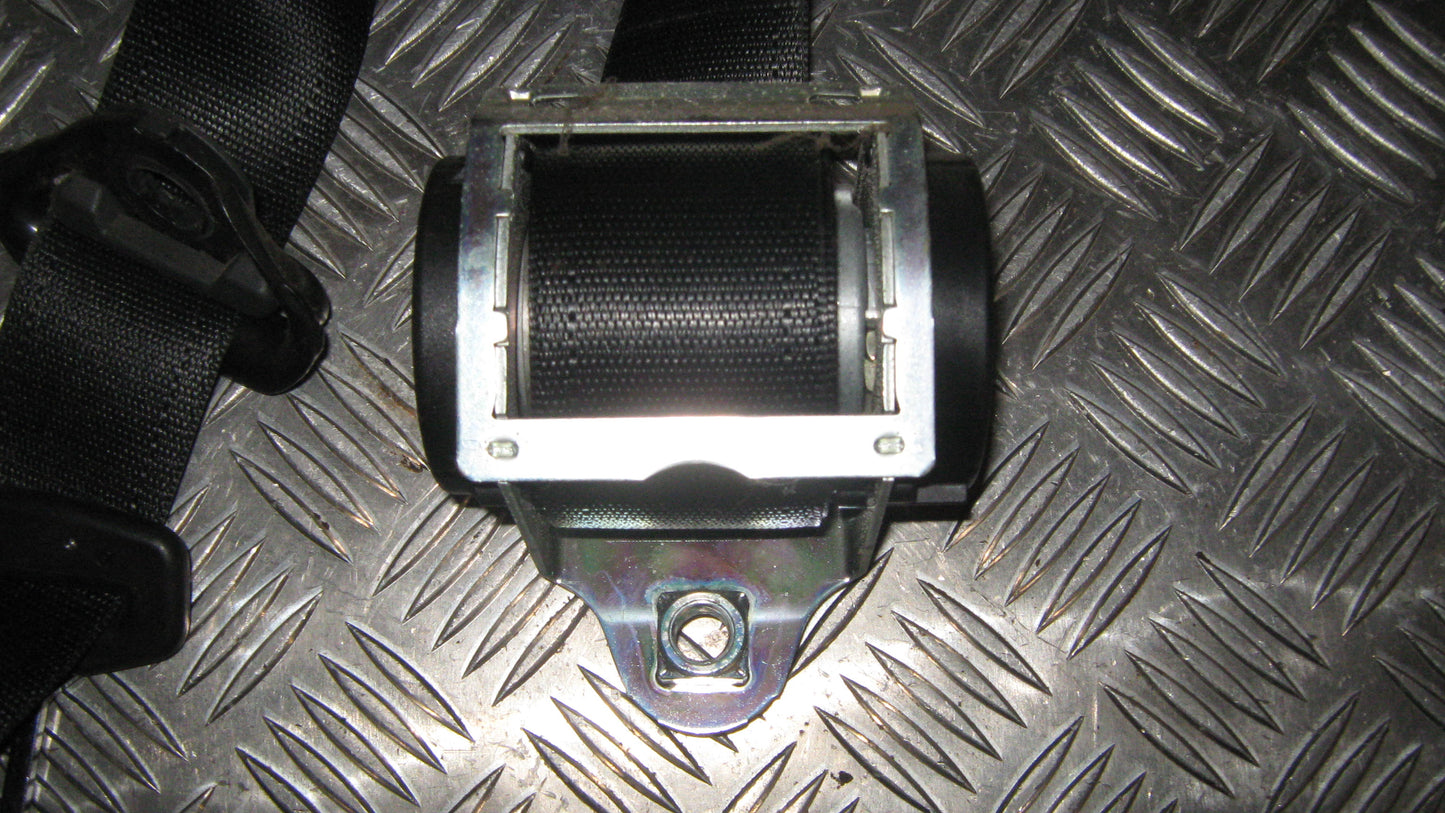 Opel Corsa D Sikkerhedsseler For Med OEM Nr. 13262567 Fra Opel Ophugger