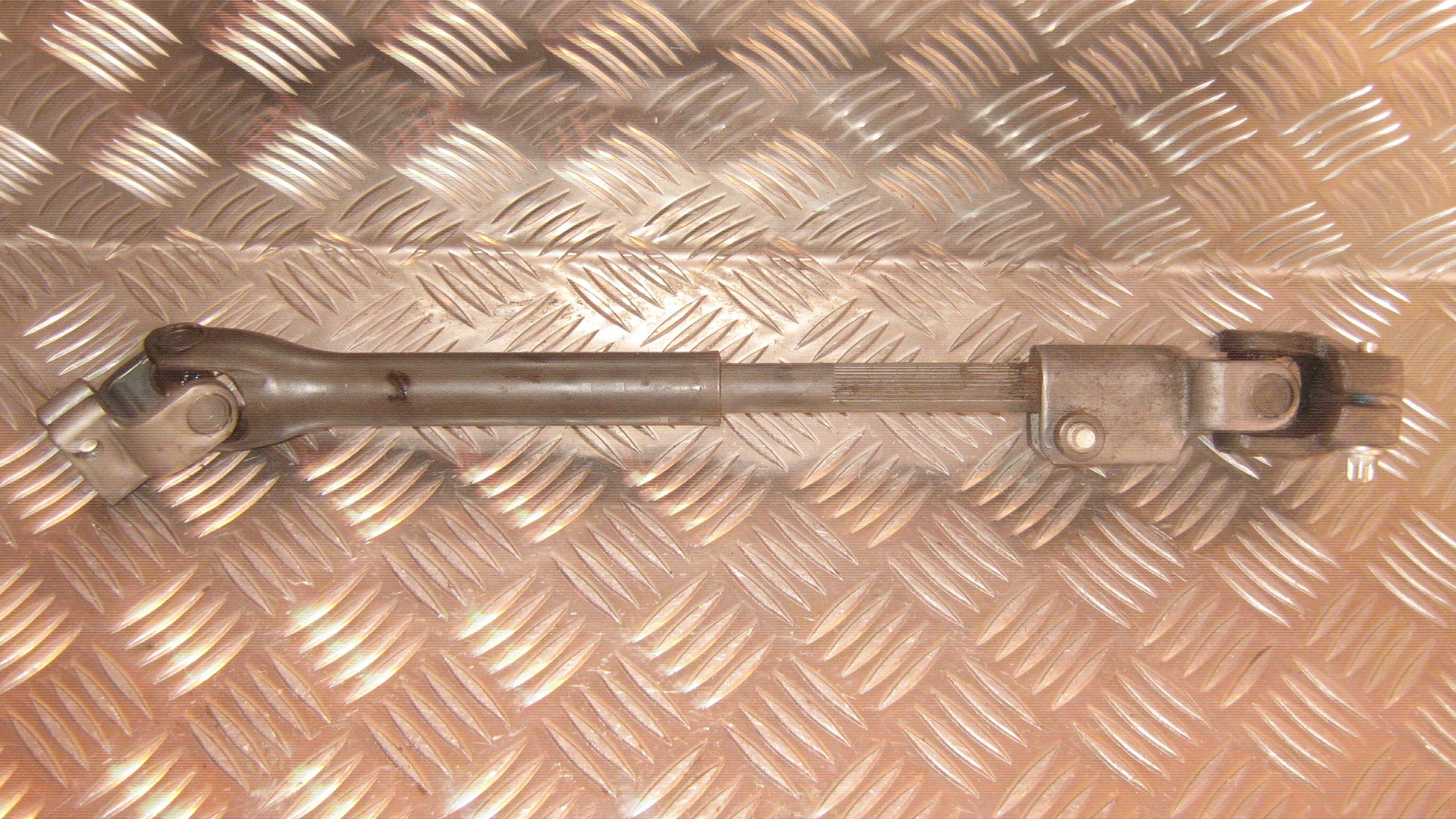 Opel Corsa D Ratled Servo Med OEM Nr. 13248191 Fra Opel Ophugger