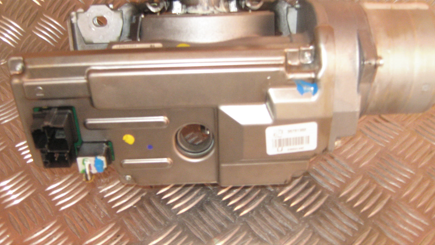 Opel Corsa D Ratstamme M/El-Servo Med OEM Nr. 9318932 Fra Opel Ophugger