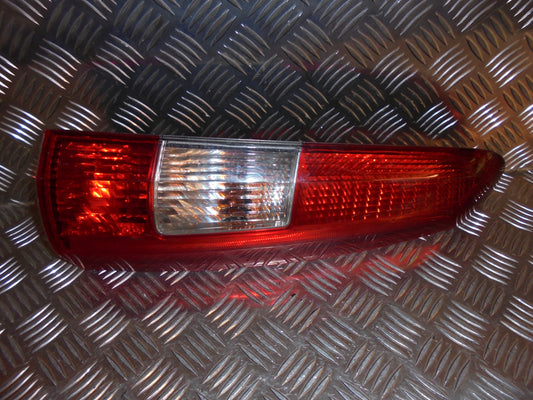 Volvo V70 Baglygte Med OEM Nr. Ophugger Fra Volvo Ophugger