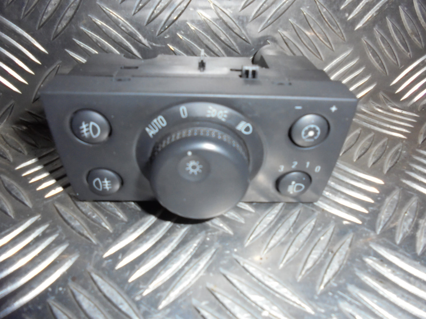 Opel Vectra C Kontakt Lys Med OEM Nr. Ophugger Fra Opel Ophugger