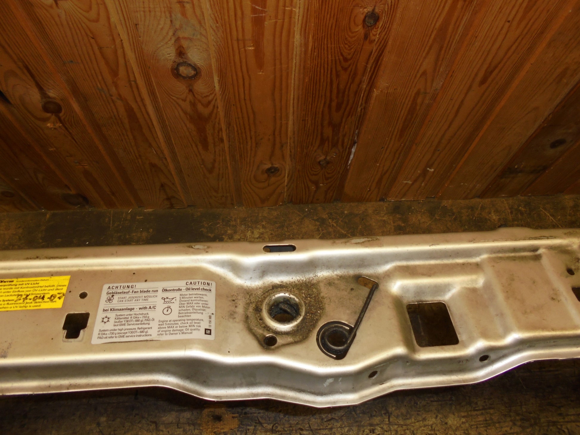 Opel Vectra C Låseplade Med OEM Nr. Ophugger Fra Opel Ophugger