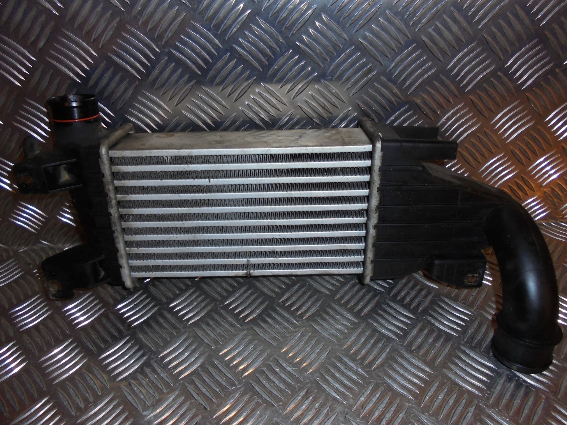 Opel Astra H Køler Intercooler Med OEM Nr. 13128926 Fra Opel Ophugger