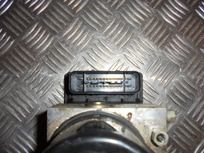 Opel Astra H Abs Pumpe Med OEM Nr. 13157578 Fra Opel Ophugger