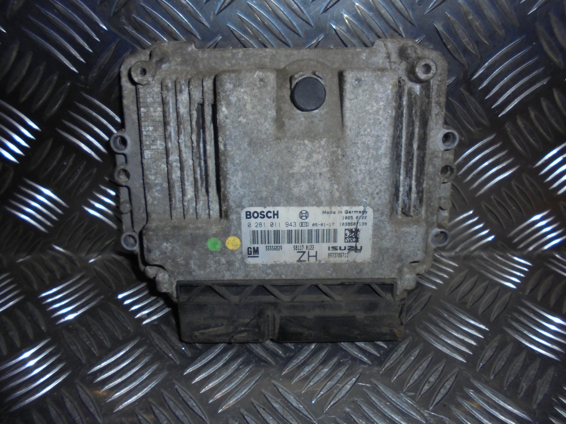 Opel Astra H Motorstyring - Motorstyreboks - Injection Elboks Med OEM Nr. 55556829 Fra Opel Ophugger