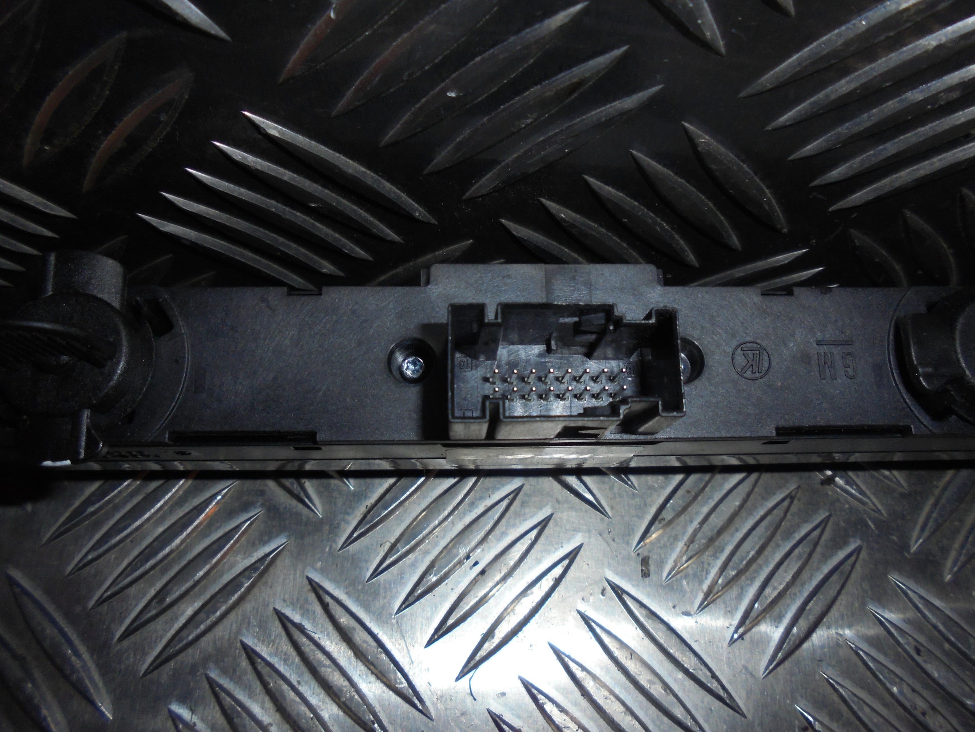 Opel Astra H Kontakt Katastrofe Med OEM Nr. Ophugger Fra Opel Ophugger