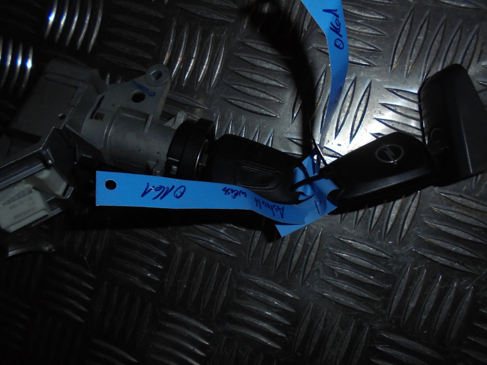 Opel Astra H Låsesæt  Med OEM Nr. Ophugger Fra Opel Ophugger