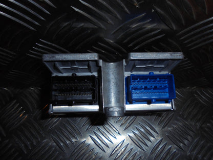 Opel Astra H Airbag Elboks Med OEM Nr. Ophugger Fra Opel Ophugger