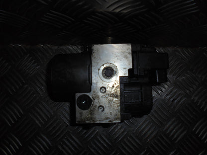 VW Passat 3B Abs Pumpe Med OEM Nr. 0273004281 Fra VW Ophugger