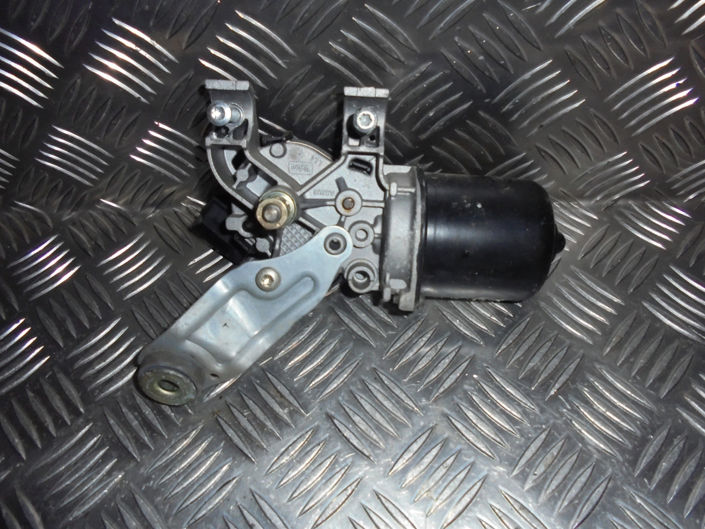 Renault Megane 2 Viskermotor Med OEM Nr. 53555602 Fra Renault Ophugger