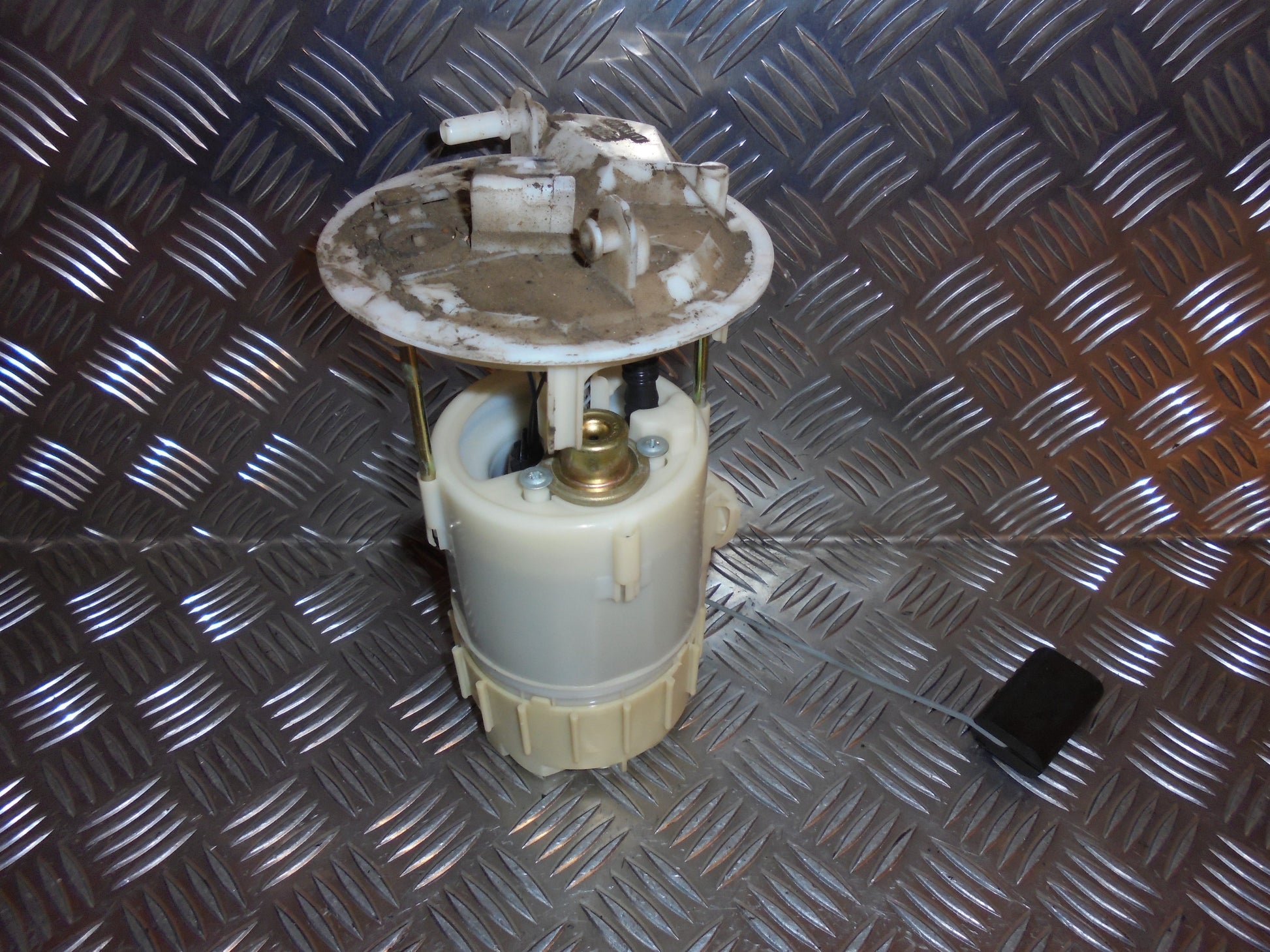 Renault Megane 2 Benz/Brændstofpumpe El Med OEM Nr. Ophugger Fra Renault Ophugger