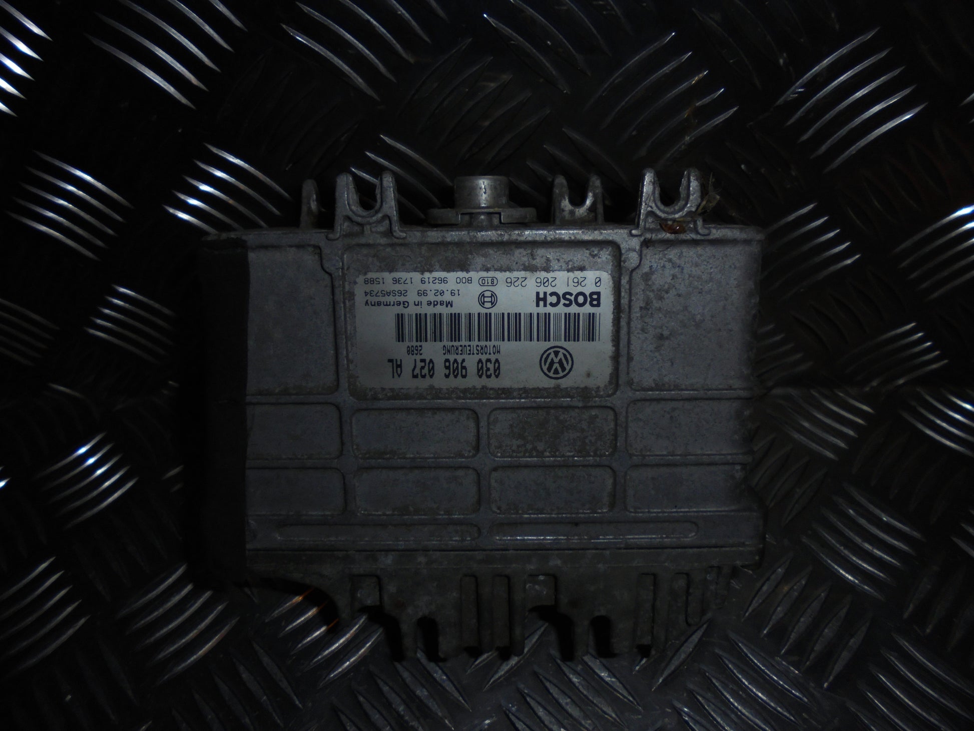 VW Lupo 6E/6X Motorstyring - Motorstyreboks - Injection Elboks Med OEM Nr. 030906027AL Fra VW Ophugger