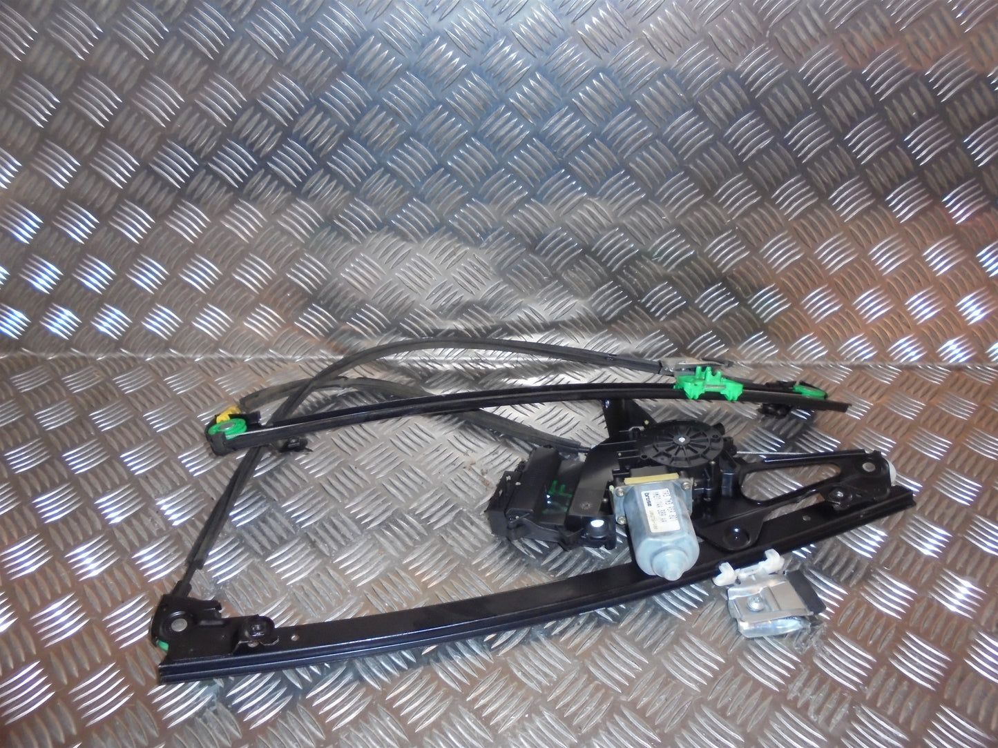 VW Sharan 7M Rudemotor - Rudehejs Med OEM Nr. Ophugger Fra VW Ophugger