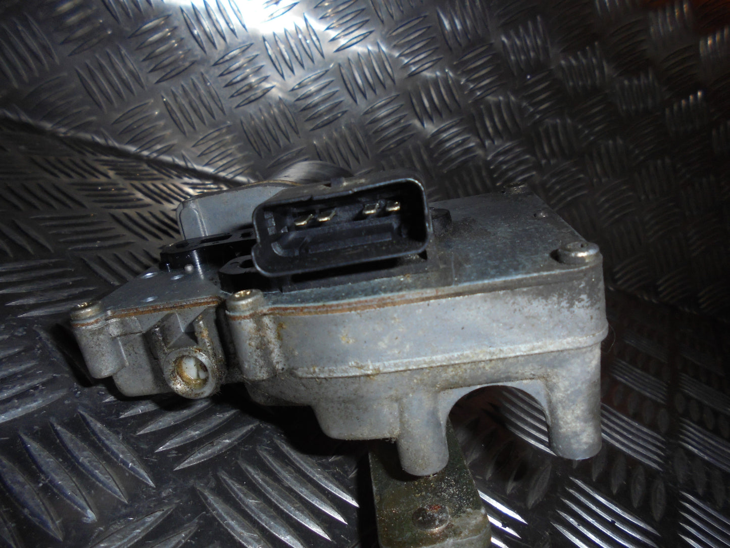 Peugeot 307 Viskermotor Med OEM Nr. Ophugger Fra Peugeot Ophugger