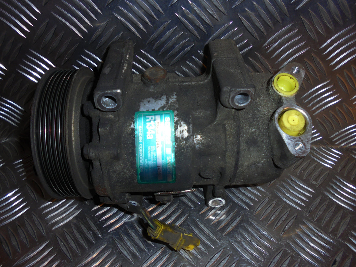 Peugeot 307 Aircondition Pumpe Med OEM Nr. SD6V12 Fra Peugeot Ophugger