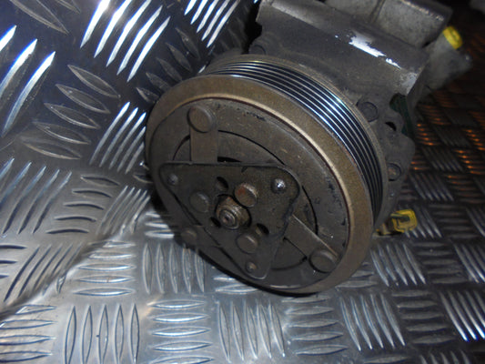 Peugeot 307 Aircondition Pumpe Med OEM Nr. SD6V12 Fra Peugeot Ophugger