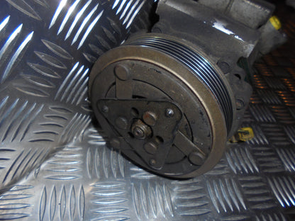 Peugeot 307 Aircondition Pumpe Med OEM Nr. MODEL1438 Fra Peugeot Ophugger