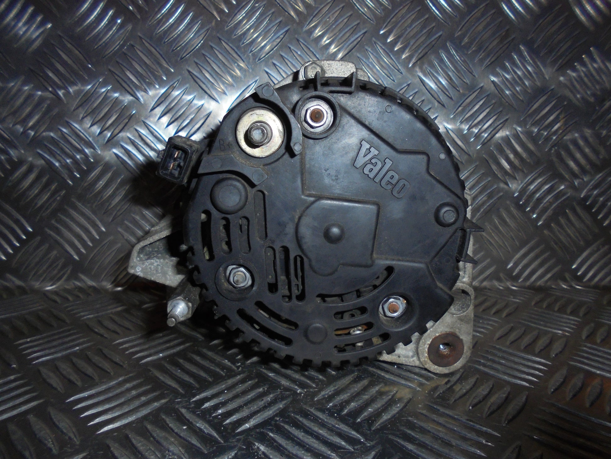 VW Vento 1H Generator Med OEM Nr. 0986038070 Fra VW Ophugger