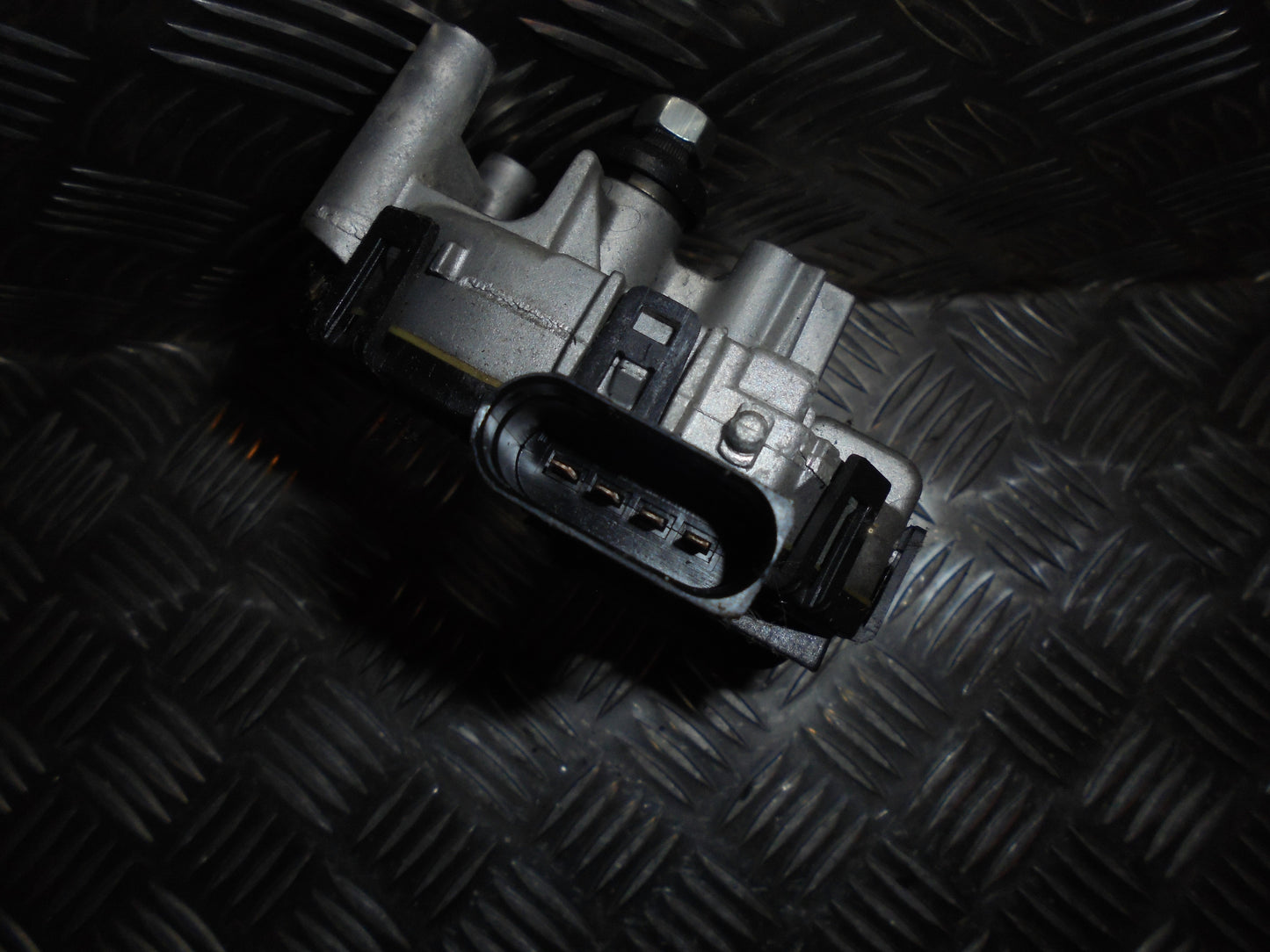 Ford C‑Max 1 Viskermotor Med OEM Nr. Ophugger Fra Ford Ophugger