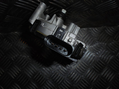 Ford C‑Max 1 Viskermotor Med OEM Nr. Ophugger Fra Ford Ophugger