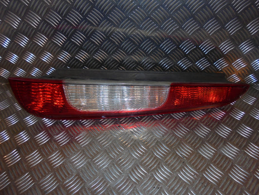 Ford C‑Max 1 Baglygte Med OEM Nr. Ophugger Fra Ford Ophugger