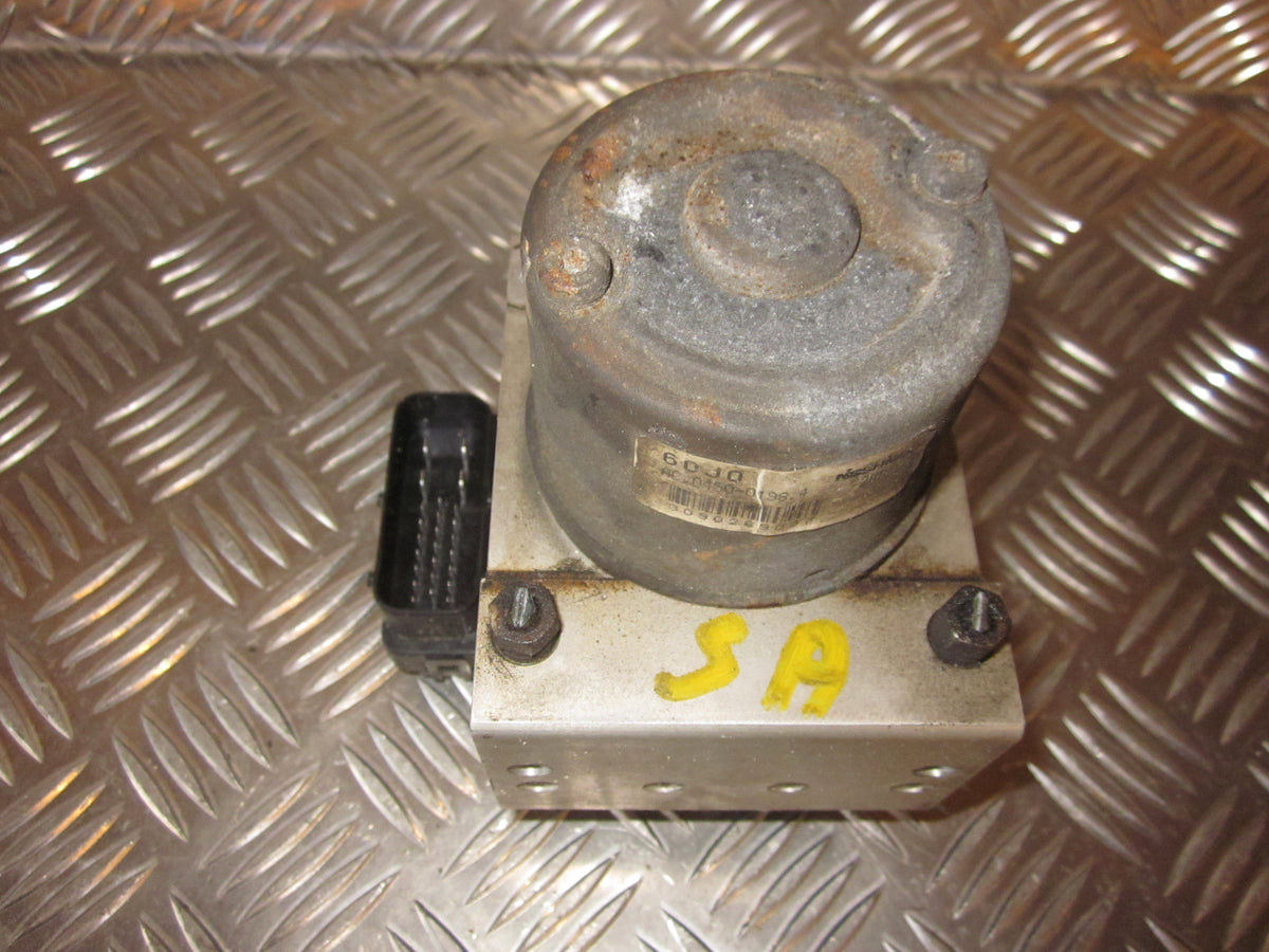 Suzuki Ignis ABS Pumpe Med OEM Nr. 3090269097 Fra Suzuki Ophugger