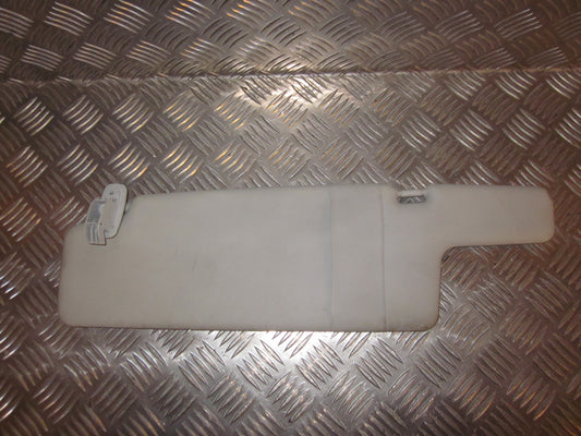 Skoda Fabia Solskærm Med OEM Nr. 1U0857551 Fra Skoda Ophugger